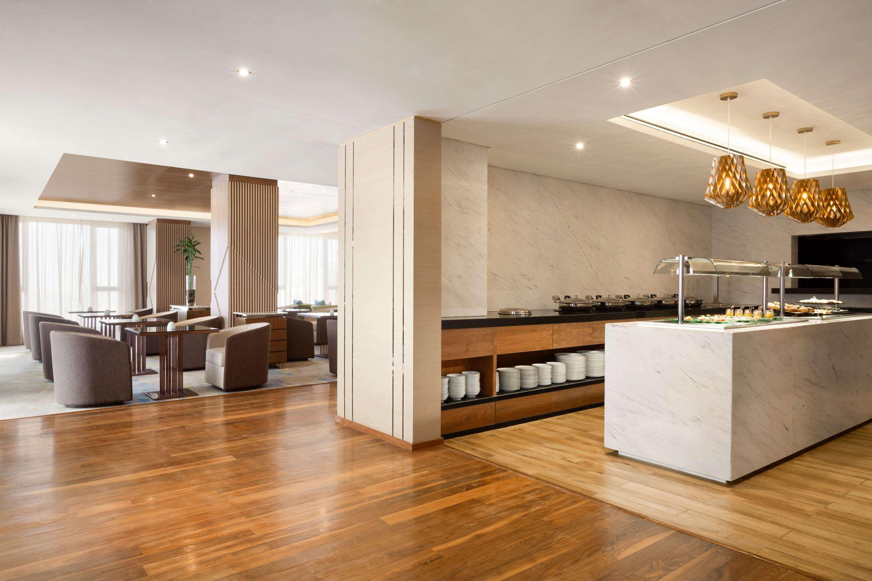Wyndham Garden होटल 4*